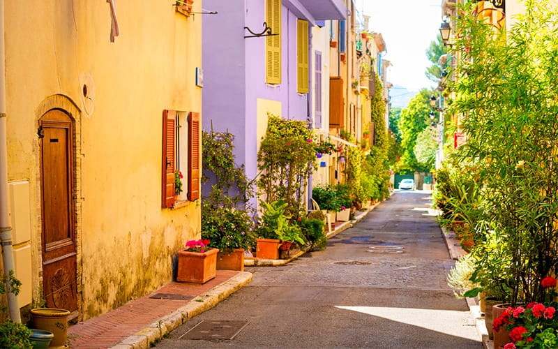 Nice driving adventures and car rental tips