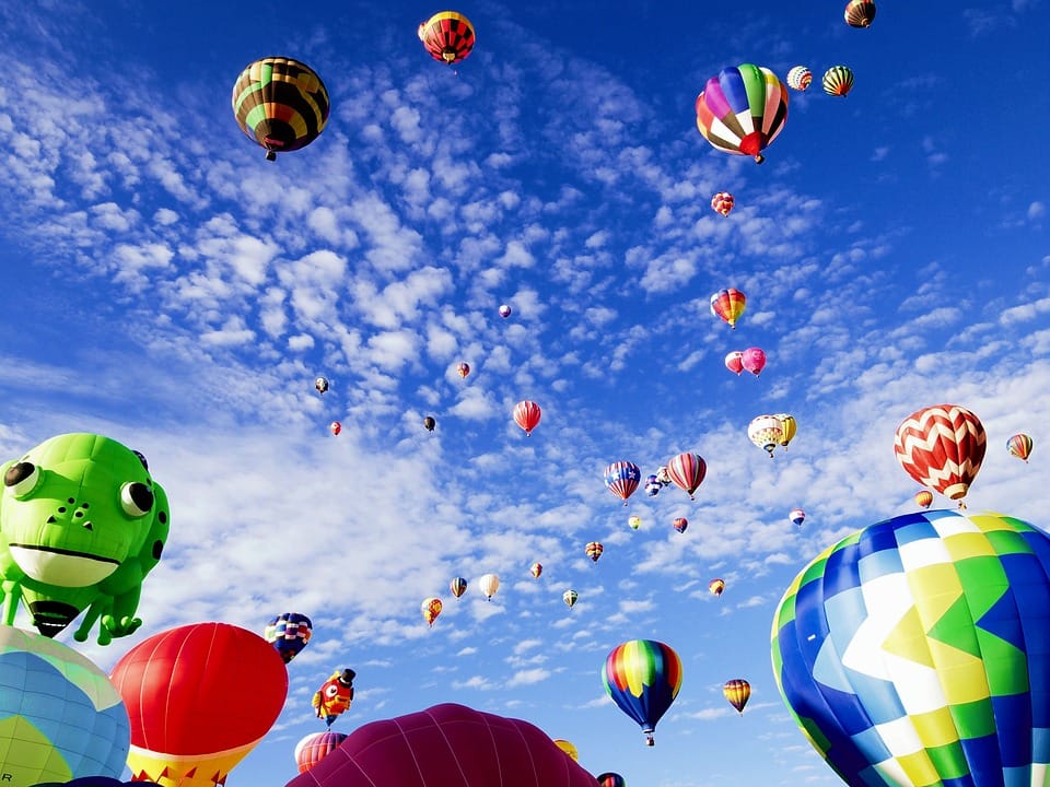 ondergeschikt vriendelijke groet dutje 8 magical locations to watch hot air balloons taking to the skies -  Rentalcars.com